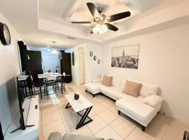 Peaceful Apartment Near University Dr