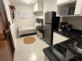 #01 Loft127- Compacto, equipado, ótima localização