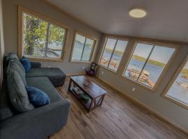 Dockside Retreat- Renovations & upgrades coming!: Hammond şehrinde bir otel