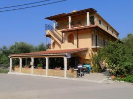 Villa Katerina, apartamento em Agios Georgios Pagon