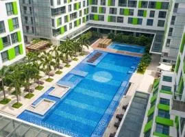 UrbanR Airport Residences - Next to Holiday Inn
