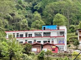 Rishwasha hotel, hotel en Phata