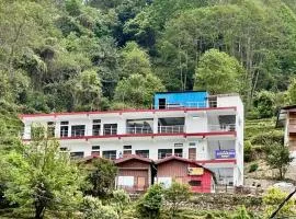 Rishwasha hotel