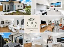 Modern New Villa 8-Walk to shops-10min Airport-CBD