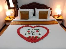 The white resort & restaurant koh yao yai