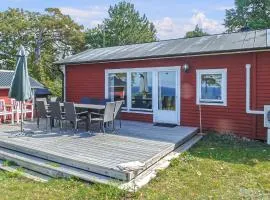 Cozy Home In Visby With Ethernet Internet
