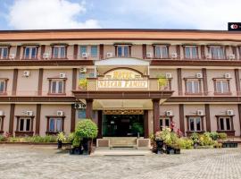 Townhouse Oak near Duta Mall Palangka Raya formerly Hotel Nascar Family, Hotel in Palangka Raya