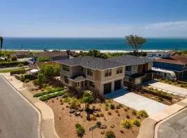 Private Coastal Escape Home Walk to Harbor Beaches & Dining