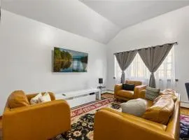 Cozy 3BR Haven with 2 bathrooms Tranquil Vibe