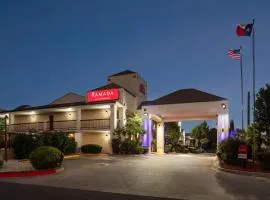 Ramada by Wyndham San Antonio Near SeaWorld - Lackland AFB