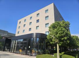 Hotel Euro, hotel cerca de Aeropuerto de Pardubice, 