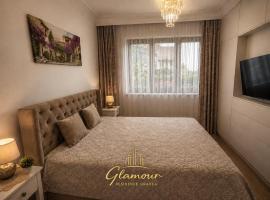 Glamour Residence Oradea - Modern Suite with Parking، فندق في أوراديا