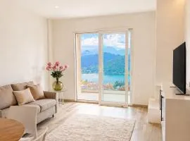 Lake View Apartament 39 - Free Parking & Terrace