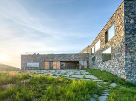 Chetzeron Mountain Boutique Hotel, hotel en Crans-Montana