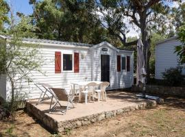 Village Camping De L'ostriconi 20, hotelli kohteessa Palasca