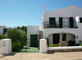 Apartamento 2ª planta Ca'n Miquel, familjehotell i Cala Galdana