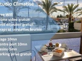 카프다그드에 위치한 호텔 Cap Capistol Studio le Cap d'Agde vue port
