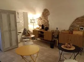 DEMIVIE GUESTHOUSE