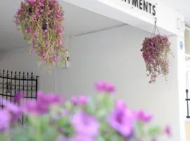 Elsa Apartments