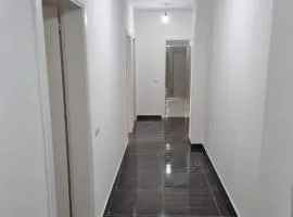 King and full service