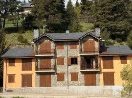 120 La Molina Panoramic views 5 minutes from La Molina Ski Resort