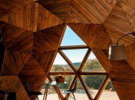 Miradomos Glamping Rural, hotel Lodares de Osma városában