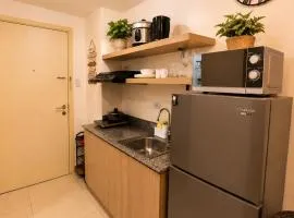 Lovely 1BR Condo @ SM Southmall w/ Netflix & High Speed WIFI