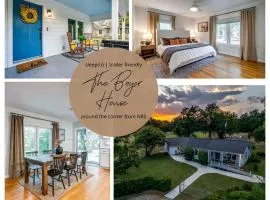 Charming Texas Farmhouse Stay with Modern Western Flair near NRS Ranch in Decatur, TX