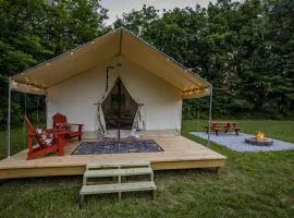 Impressive Glamping Tented Cabin in Cassville, Missouri