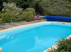 Rotonde, Hotel in Somme-Leuze