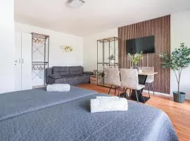 Komfort Apartment mit großem Balkon, Parkplatz & WiFi - Bremen Nord