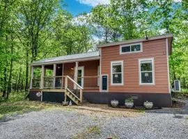 Peaceful Secluded Cabin with Hot Tub and Fantastic Views of the Surrounding Woods in Mentone, Alabama