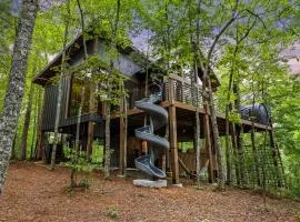 Spectacular Cabin with Incredible Living Areas Cherry Log, Georgia
