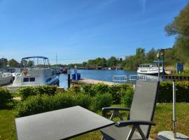 Hafenapartment 621, hotel i Zielow