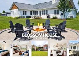 Charming Cottage with Fire Pit on 5 Acres near Downtown Baileys Harbor, WI