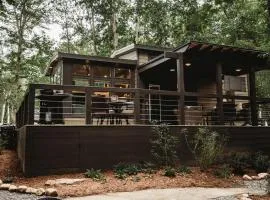 Leprechaun Lodge at The Retreat at Deer Lick Falls in Tennessee