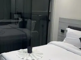 Em banorama abrrtment hotel