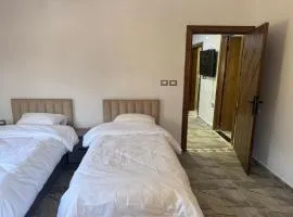 شقه مفروشه