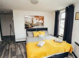 Cosy Studio in Central Derby