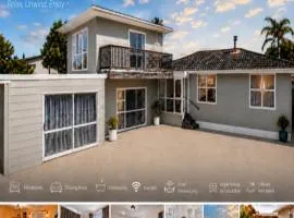 Coastal Haven Retreat - 4 Bedrooms