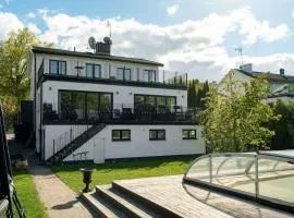 Luxury Villa Solna Private Pool Lake View 300Sq