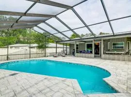 Coastal Group Getaway Near Three Sisters Springs