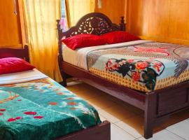 Lucas Lodge, hótel í Bajawa