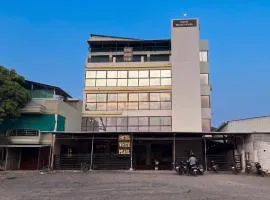 White Pearl, Jabalpur