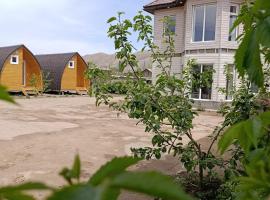 Arzu guest house, hotel a Ak-Say