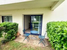 Charming studio with private garden in Aytré