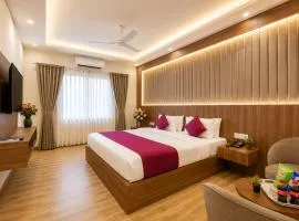 The Grand Rosewood Suites Near Delhi IGI Airport