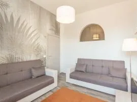 Verdi 185 by Pleiades Home