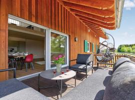 FeWo Nägeleried - Große Galerie-Wohnung mit Balkon, Heimkino, Garten, Hotel in Sulzberg