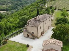Torre della Soara - Medieval Tower in the Umbrian Countryside